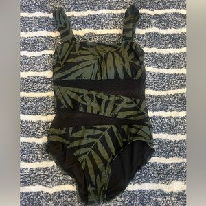 Carmen Marc Valvo Olive Leaf Mesh Cutout One Piece Bathing Suit. Size 8